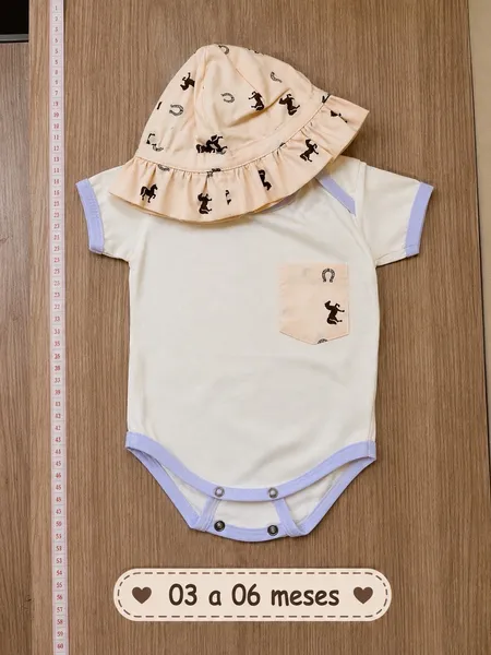 kit duas peças Body e chapéu infantil