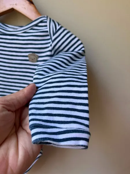 Body infantil com mangas longas, com listras