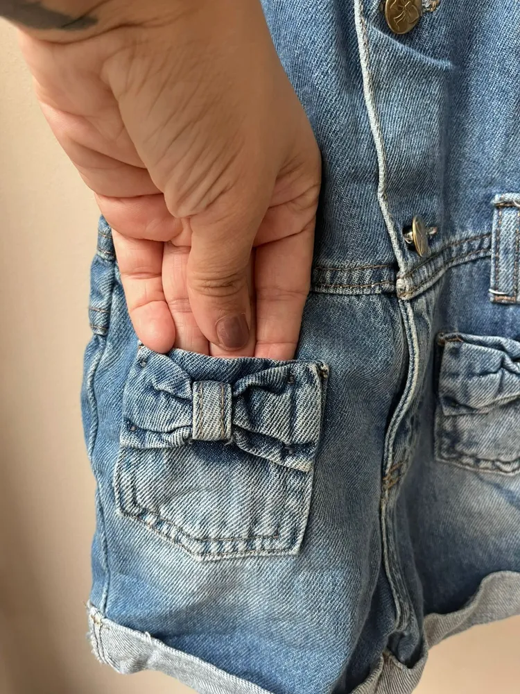 Jardineira infantil jeans