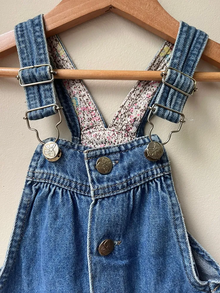 Jardineira infantil jeans