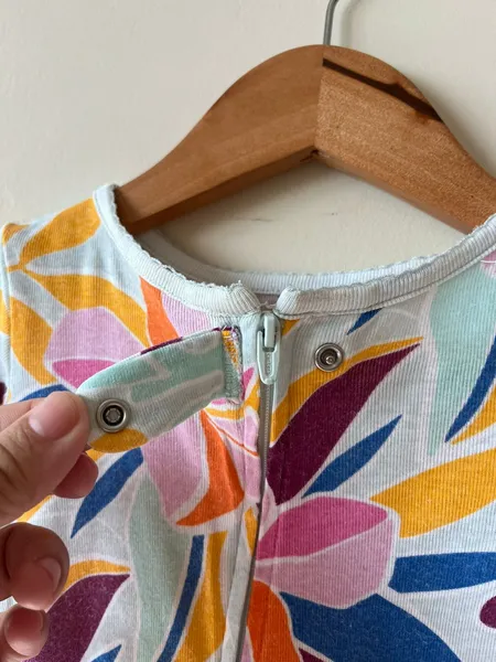 macacão pijama carters floral 12 meses