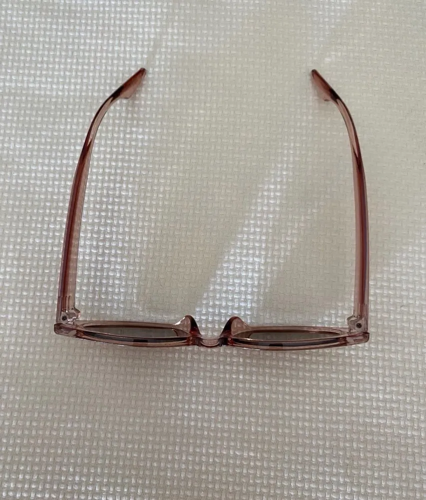 oculos de sol em acrilico rose