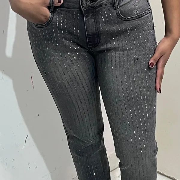 calça de strass cinza da lança perfume