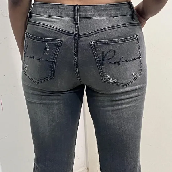 calça de strass cinza da lança perfume