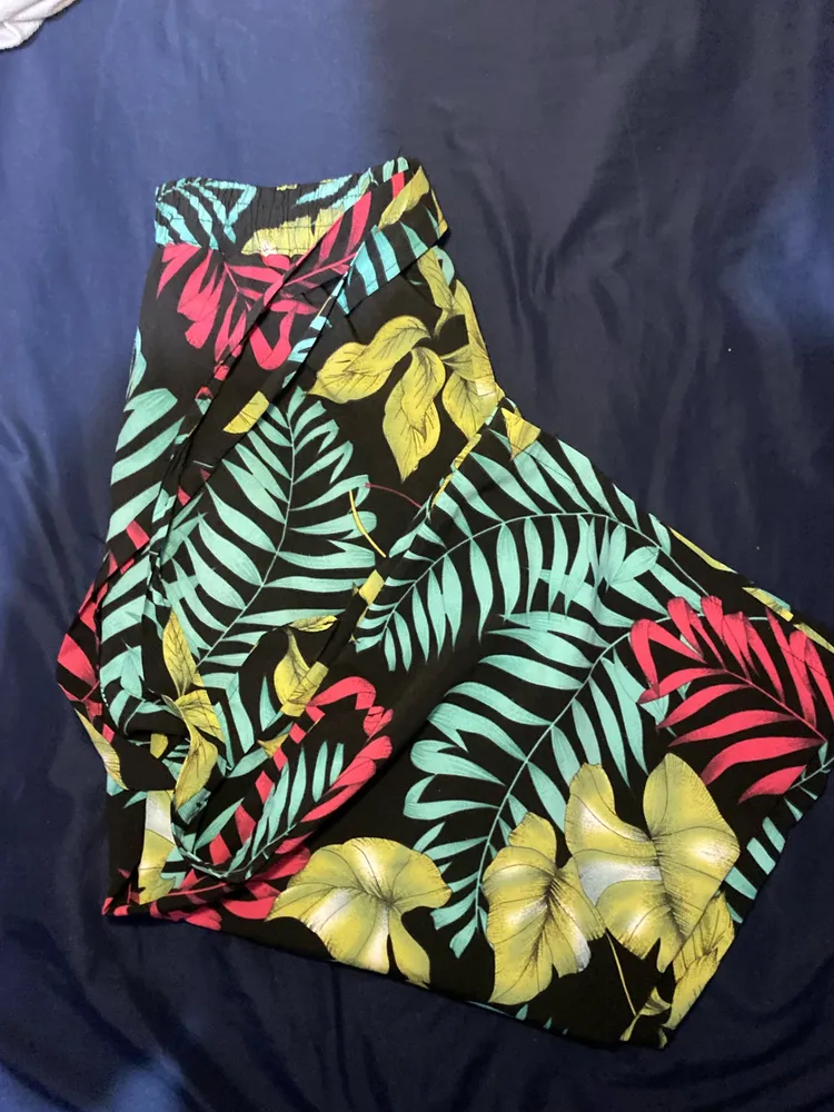 Calça estampada (Tam M)