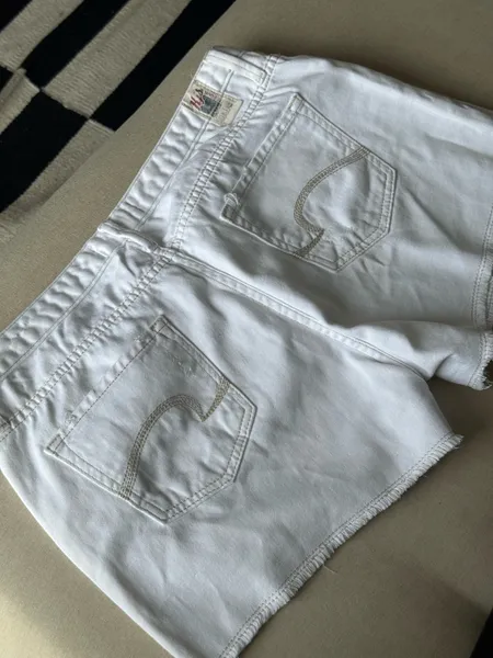 short branco jeans khelf