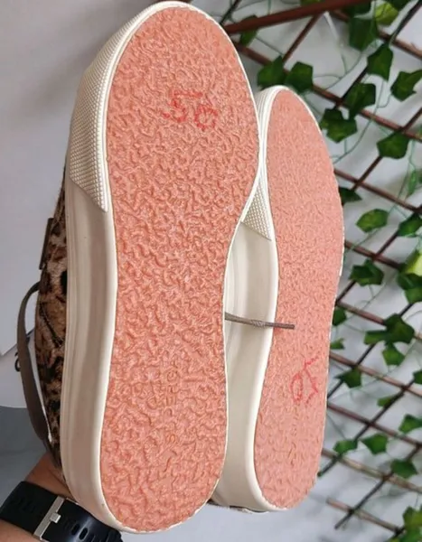 tênis feminino superga tamanho 39