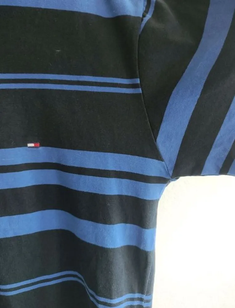 camiseta masculina  Tommy hilfiger denim