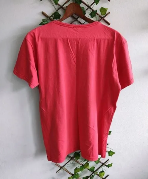 camiseta masculina da marca polo play