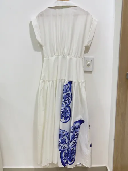 Vestido farm novo s/ tag. vestido Branco Midi Borboletas