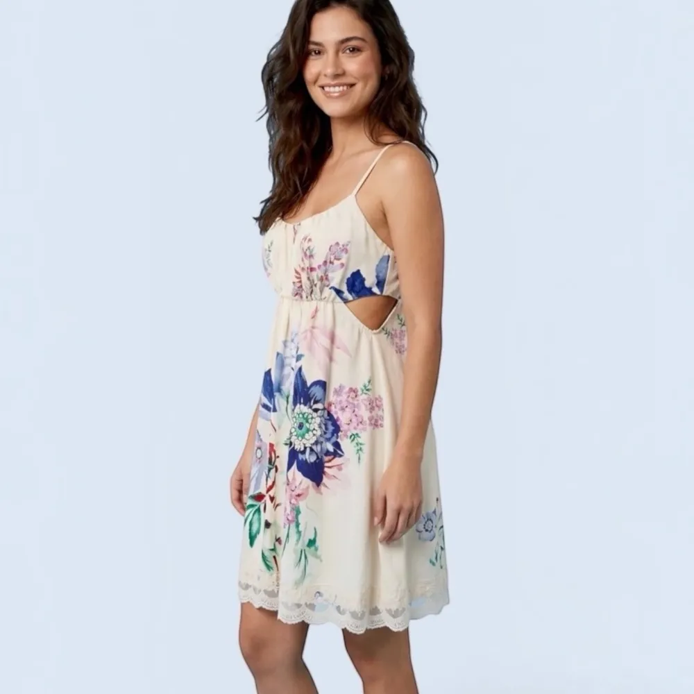 vestido farm novo c/ tag. vestido curto floral luma m