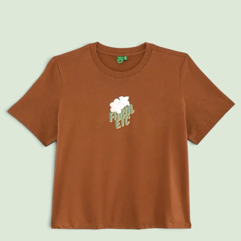 t-shirt farm nova c/ tag. camiseta t-shirt m. cor amêndoa