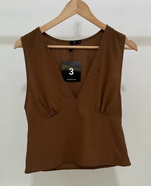 blusa nova c/ tag da Loja 3. blusa feminina sem mangas