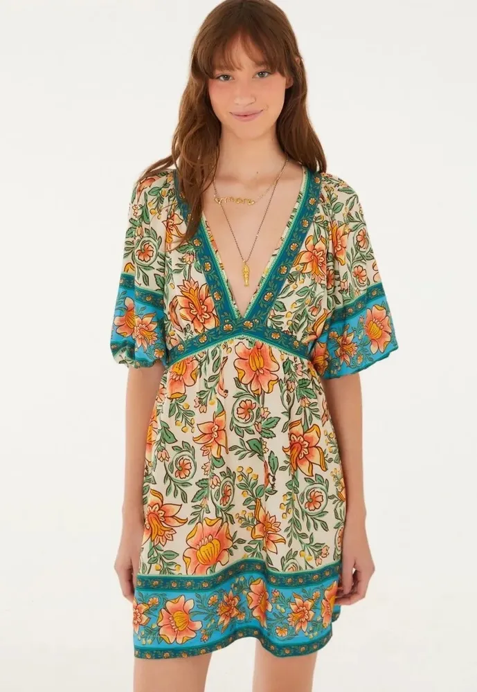 FARM Novo vestido Jardim Boho