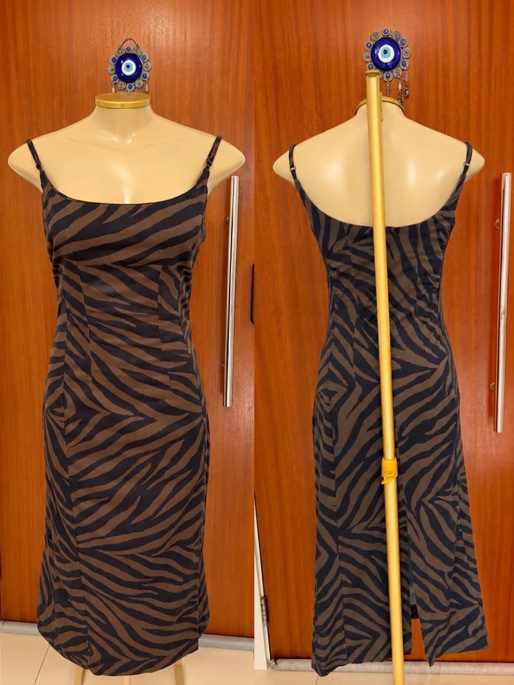 vestido farm novo c/ tag. vestido midi justo Namíbia preto