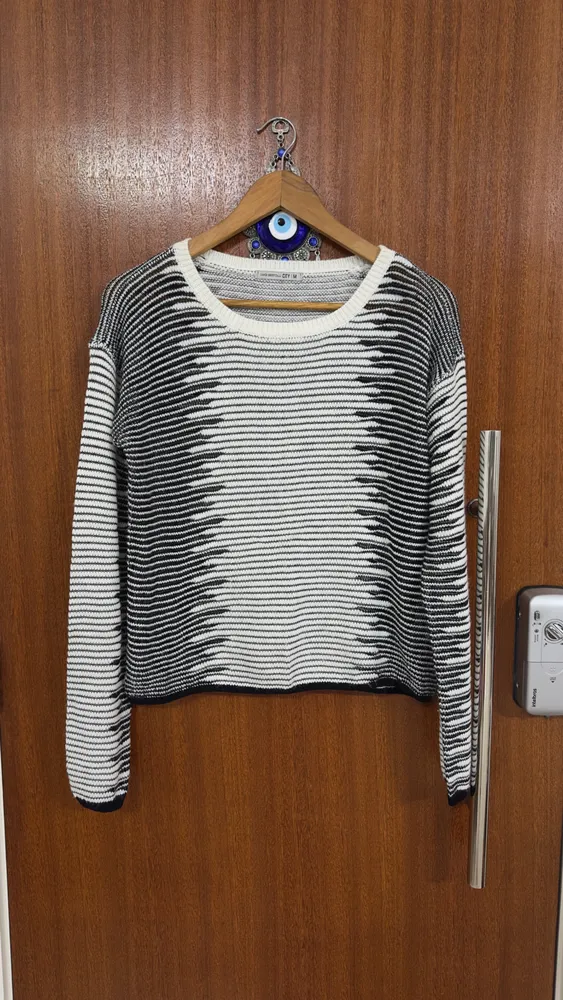 blusa de linha, listrada preta e off-white m