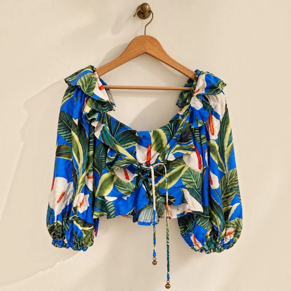 FARM nova Blusa cropped flor de antúrio p