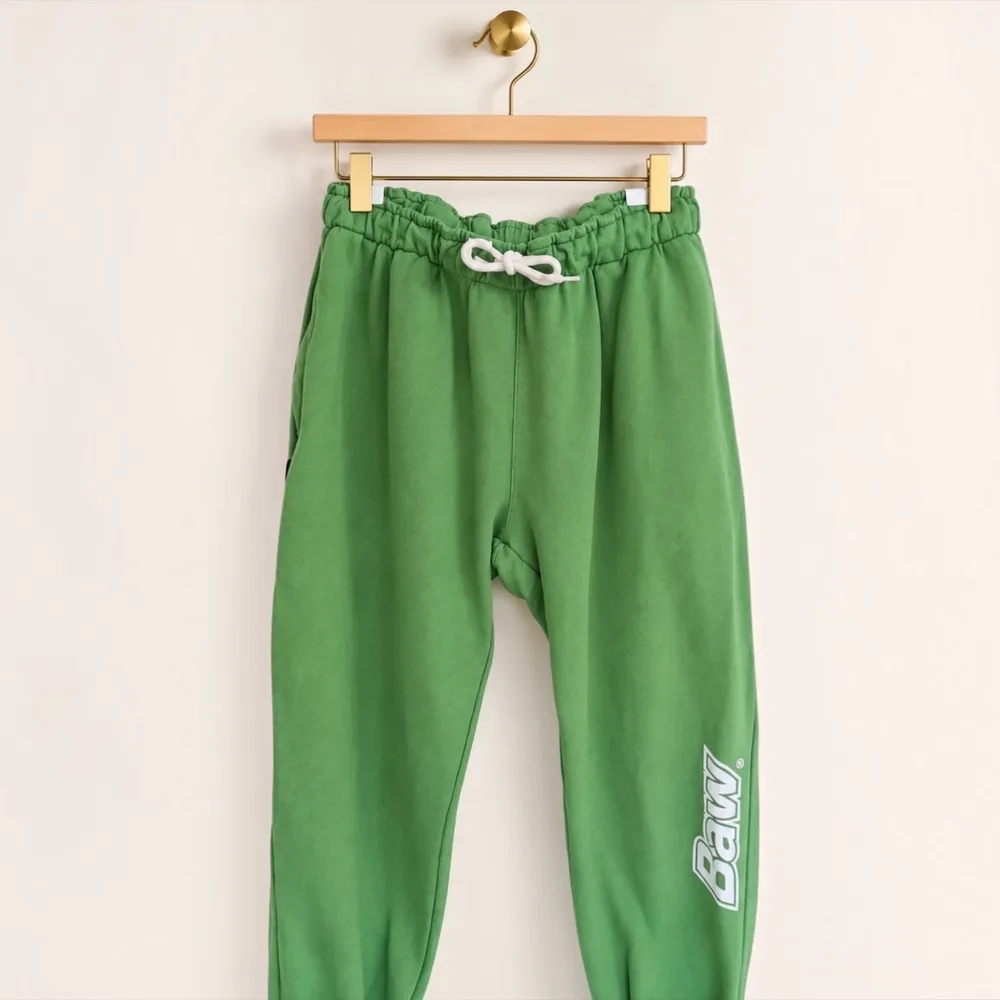 calça baw moleton verde. baw clothing m