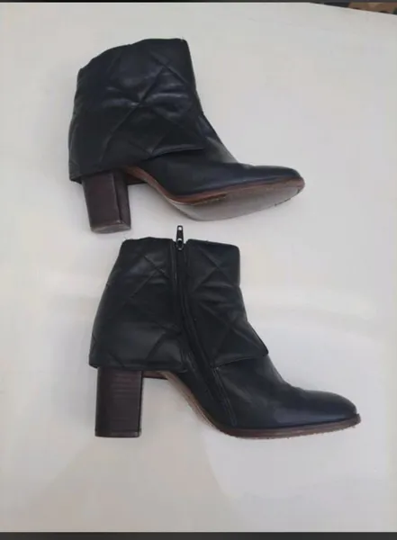 bota arezzo cano curto  salto 9 cm