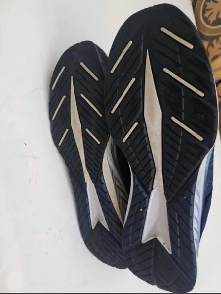 tênis  Puma original  em tecido evoknite (meia)tamanho 40