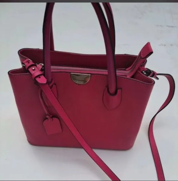 Bolsa Arezzo em couro legítimo  na cor pink