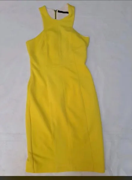 Vestido zara basic amarelo tam P