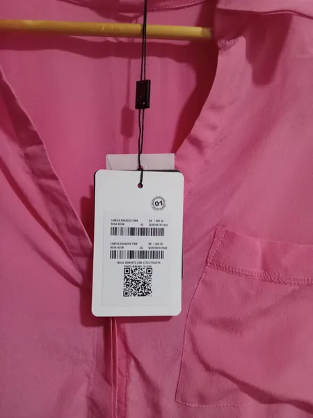 Camisa Animale seda rosa com babados tam 40