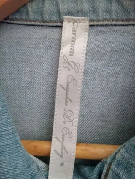 Jaqueta jeans cropped vintage Carmim