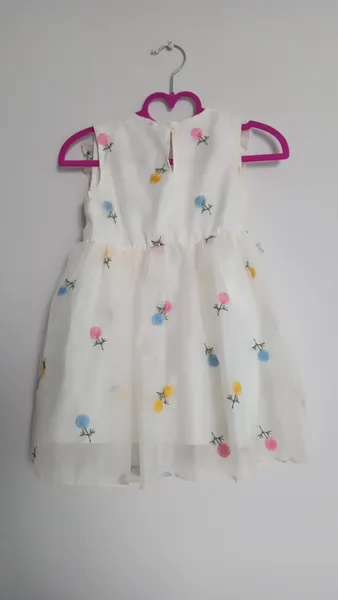 Vestido infantil  bordado