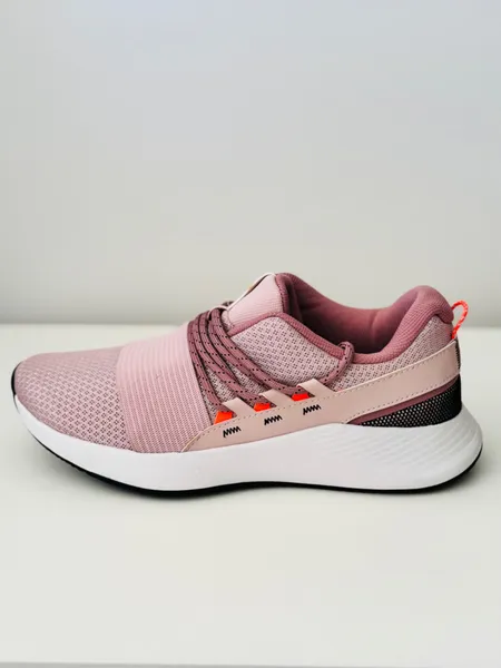 Tenis