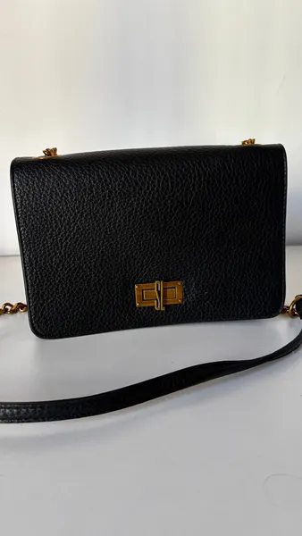 Bolsa tiracolo preta Santa Lolla