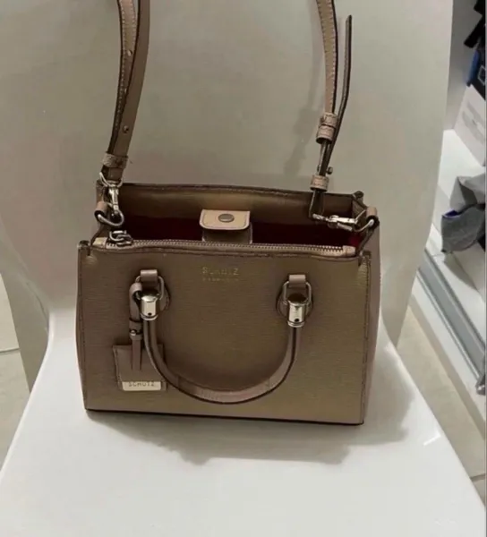 bolsa lotena nude schtz