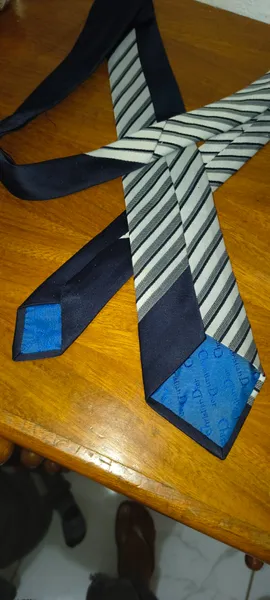 Gravatá vintage Dior