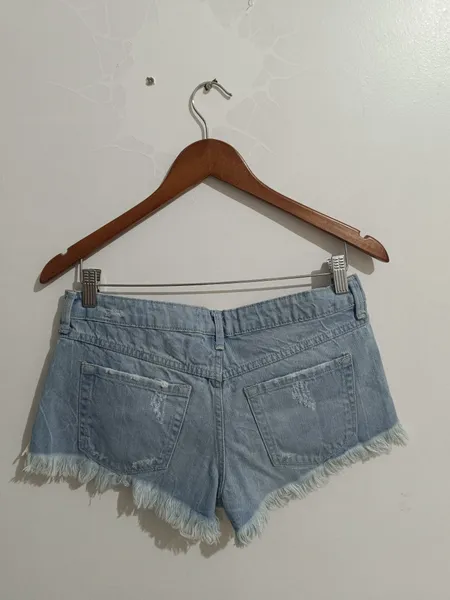 shorts curto forever 21  destroyed