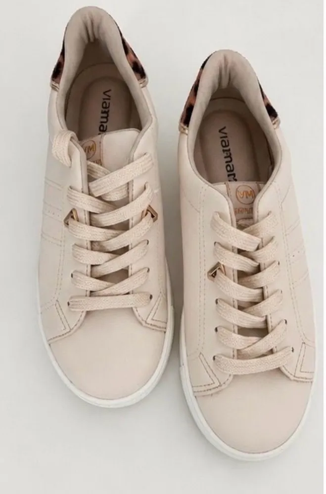 tenis plataforma bege