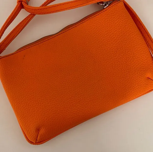 bolsa arezzo giorno laranja