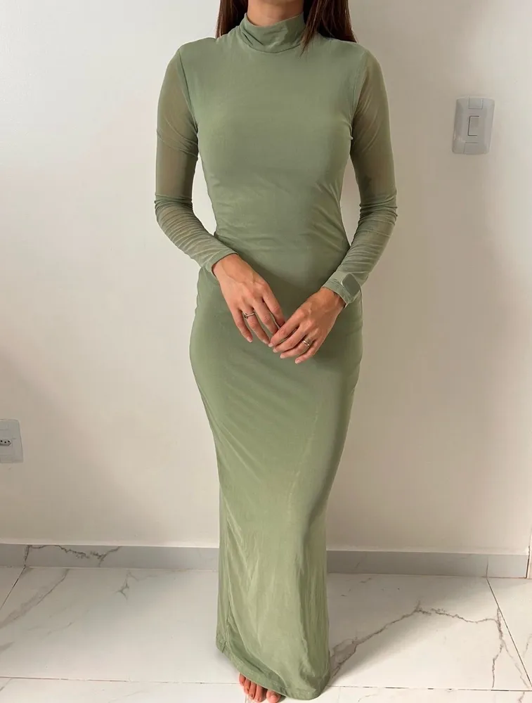 vestido verde menta
