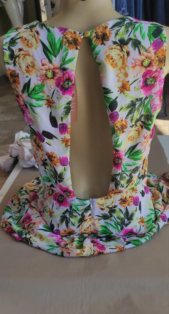 Vestido floral Forever 21