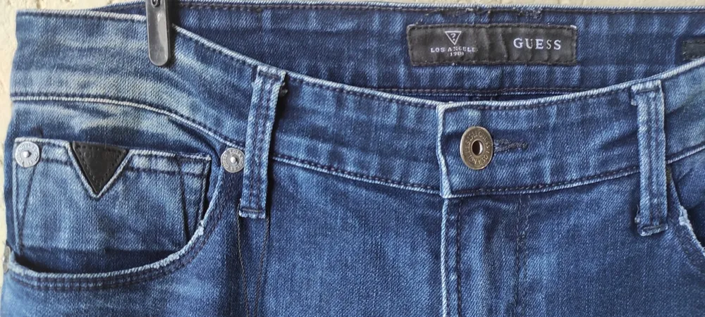 Calça jeans feminina Guess