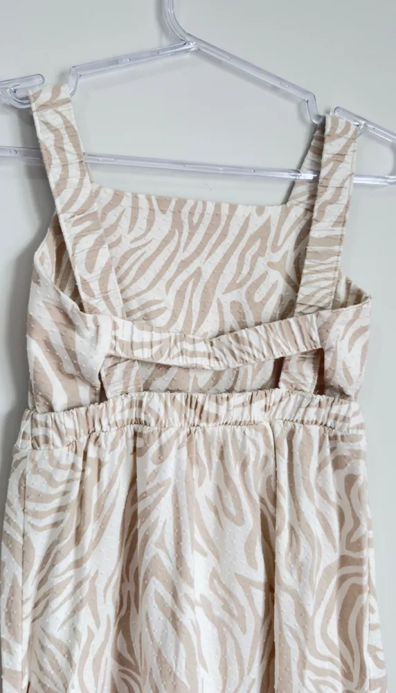 vestido infantil da marca alakazoo, tamanho 10