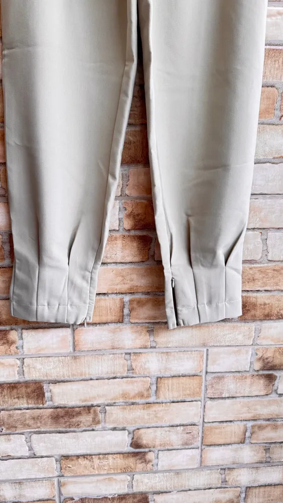 calça cenoura mayara bege g