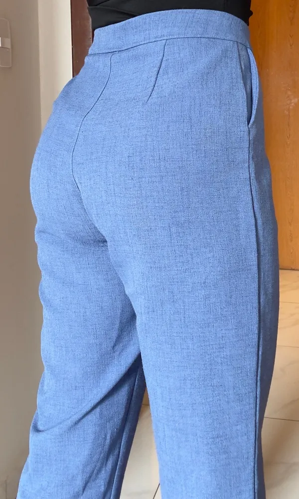 calça de alfaiataria da marca flor linda, tamanho 36