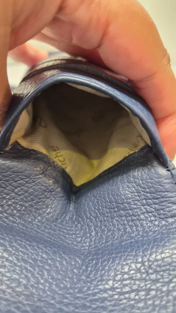 mini bolsa le postiche em couro