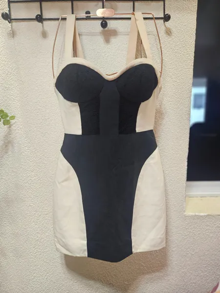 vestido corset em seda rebecca minkoff tam. 38