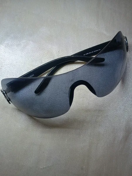 Óculos de sol guess
