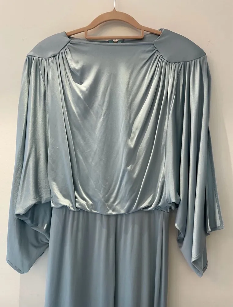 vestido longo azul festa