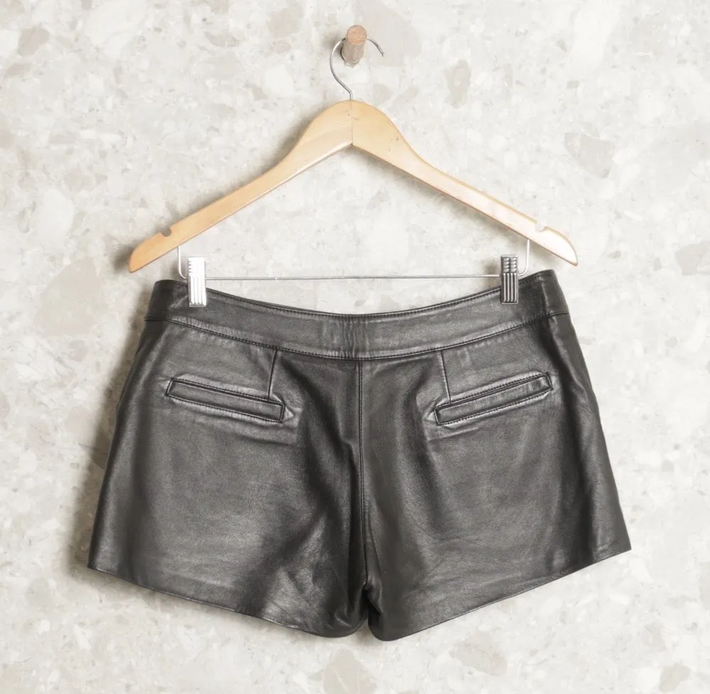 Short couro legítimo