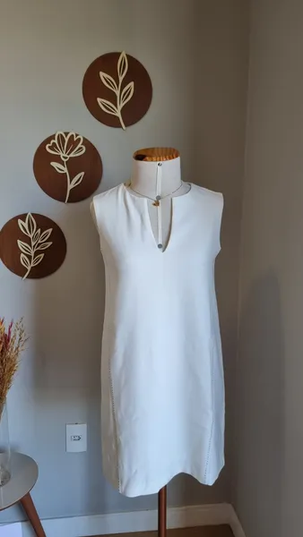 Vestido curto branco Zara