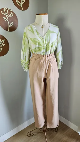 Calça bege /38