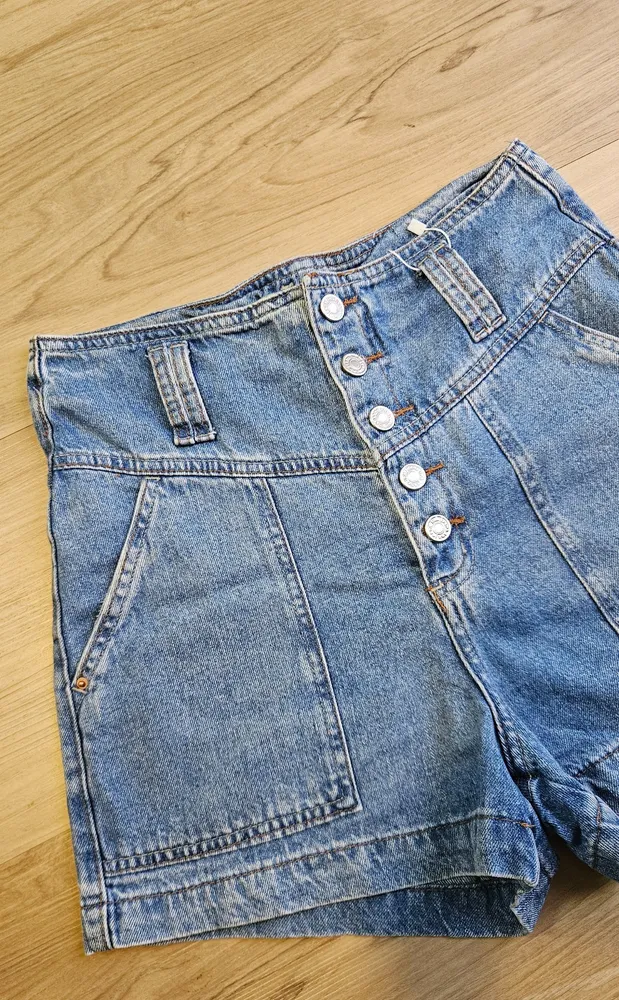 Short jeans /36